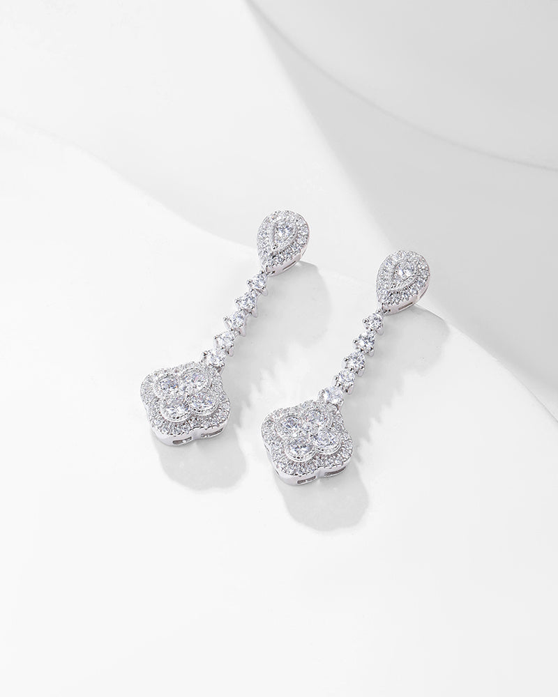 Éternelle Fleur Blanche Ohrring - 8342200