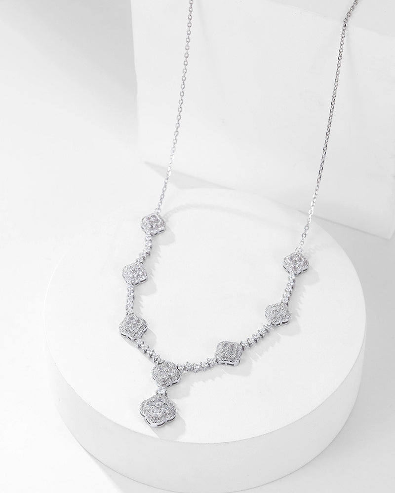 Éternelle Fleur Blanche Halskette - 8332300