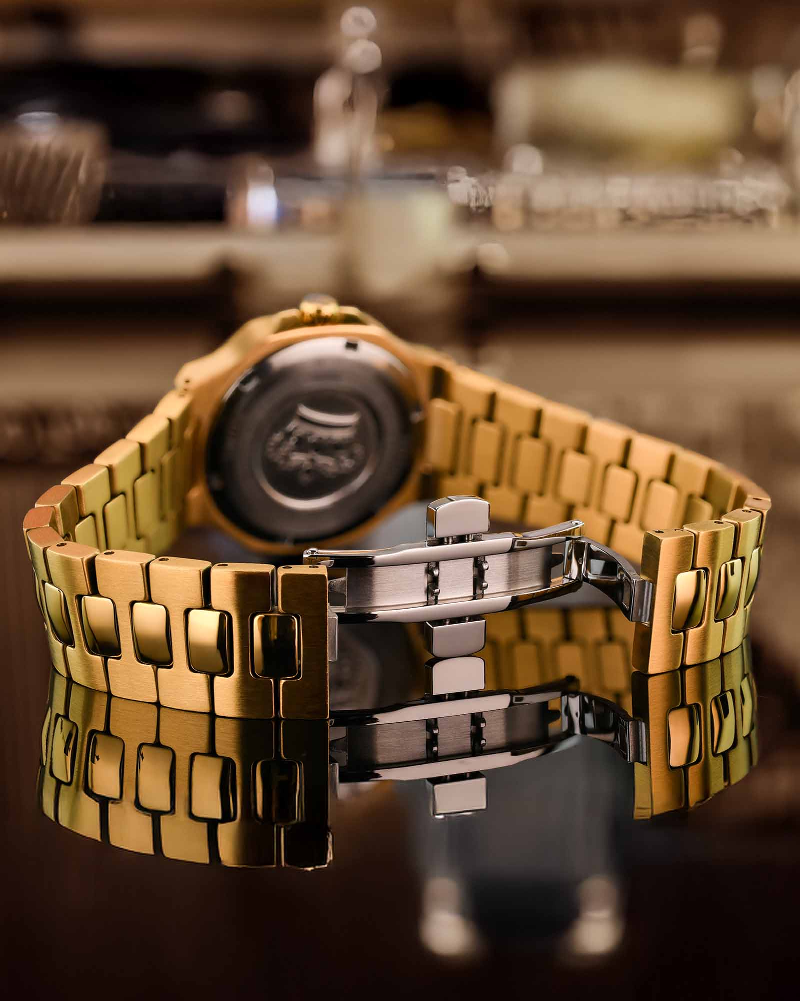 Renaissance Femme 6102 - 35mm